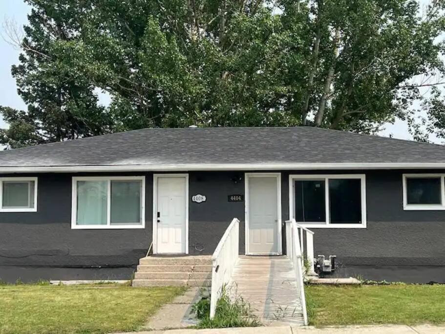 Accessible/Petfriendly-2Bedsuite Calgary Extérieur photo